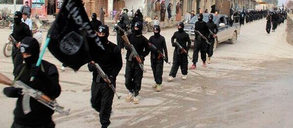 آمریکا از طریق اوکراین برای داعش اسلحه می فرستد - اسپوتنیک ایران  